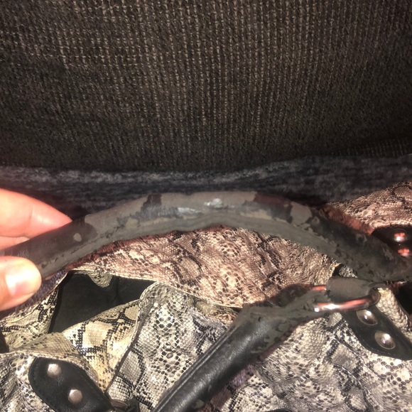 2b Bebe Handbag - Picture 6 of 8